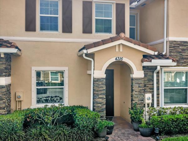 Charleston Commons, 4316 Maybelle Ln, West Palm Beach, Florida 33417, image 1