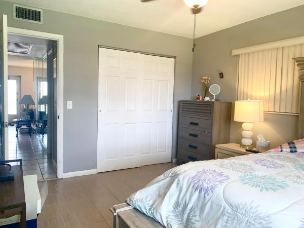 96 Hastings F, West Palm Beach, Florida 33417, image 2