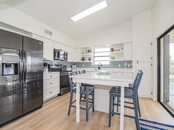 3206 S Lakeview Cir #1206, Fort Pierce, Florida 34949, image 1