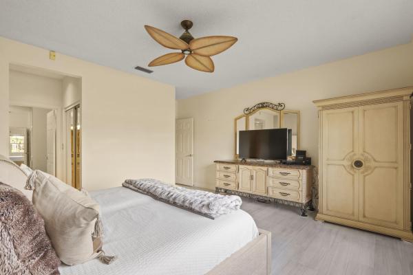 301 S Ryder Cup Cir #301, Palm Beach Gardens, Florida 33418, image 1