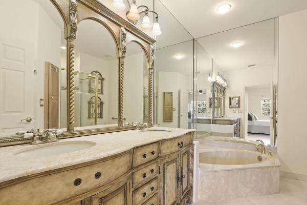 301 S Ryder Cup Cir #301, Palm Beach Gardens, Florida 33418, image 3