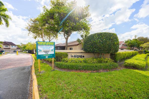 La Mirage, 3625 Inverrary Blvd W, Lauderhill, Florida 33319, image 3