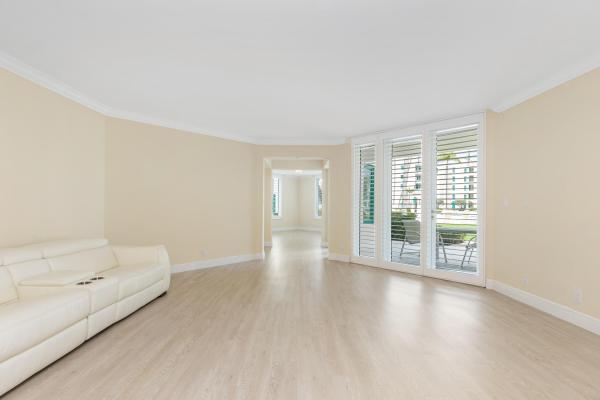Mizner Court, 120 SE 5th Ave #127, Boca Raton, Florida 33432, image 2