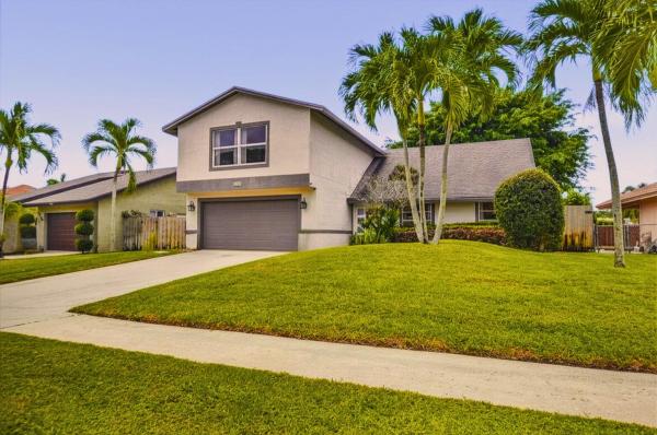 Amberwoods, 6150 Amberwoods Dr, Boca Raton, Florida 33433, image 1