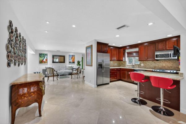 Edgewater Estates, 2300 NE 16th Ave, Wilton Manors, Florida 33305, image 1