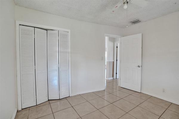 Cresthaven, 1560 NE 31st Ct, Pompano Beach, Florida 33064, image 3