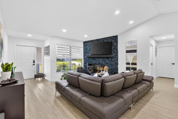 Cashmere Cove, 481 SW Aster Rd, Port St. Lucie, Florida 34953, image 2