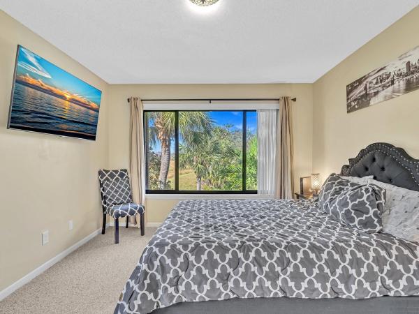 Dunbar Woods, 1109 Duncan Cir #202, Palm Beach Gardens, Florida 33418, image 2