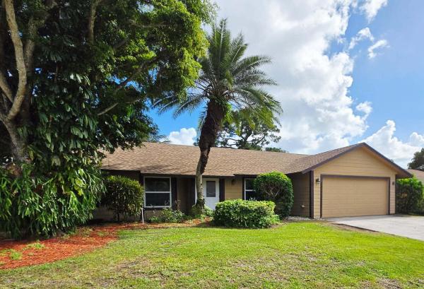 Woodside, 3930 Black Forest Cir, Boynton Beach, Florida 33436, image 2
