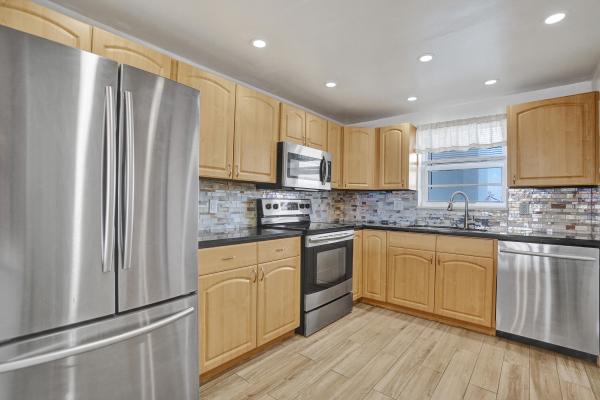 Ridgeview Towers, 3051 NE 48th St #702, Fort Lauderdale, Florida 33308, image 3