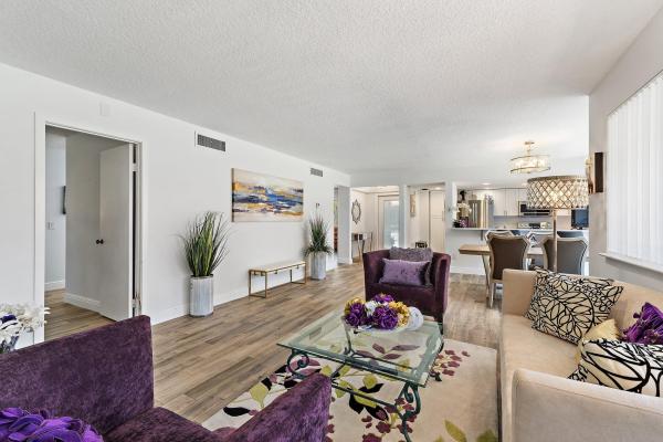 Golf Villas, 128 Brackenwood Rd, Palm Beach Gardens, Florida 33418, image 2