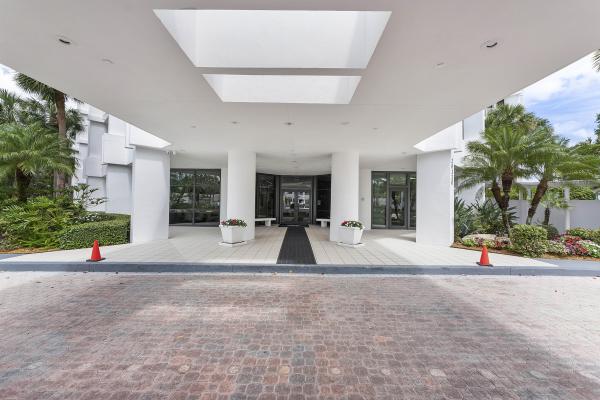 Fairway Point At Boca West Country Club, 20320 Fairway Oaks Dr #321, Boca Raton, Florida 33434, image 2