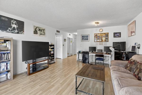 Meadowbrook Towers, 400 NE 12th Ave #405, Hallandale Beach, Florida 33009, image 3