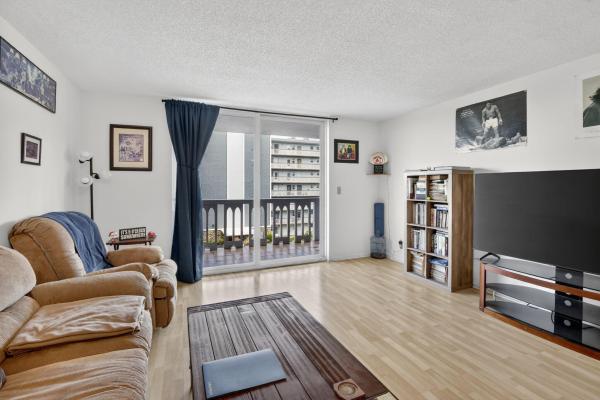 Meadowbrook Towers, 400 NE 12th Ave #405, Hallandale Beach, Florida 33009, image 3