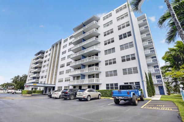 Meadowbrook Towers, 400 NE 12th Ave #405, Hallandale Beach, Florida 33009, image 1