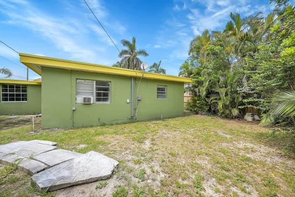 Datura Park, 1645 W 31st St, Riviera Beach, Florida 33404, image 1