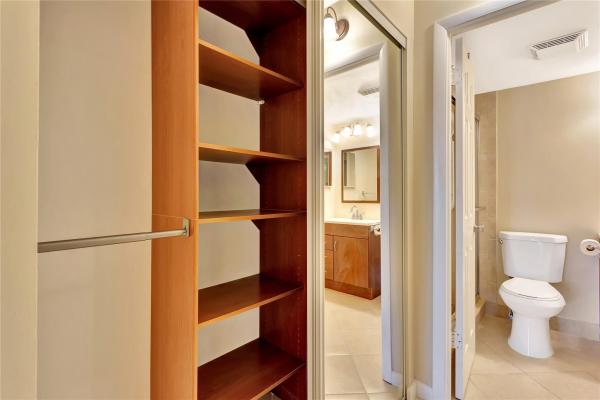 Oriole Gardens 3, 7290 NW 1st St #205, Margate, Florida 33063, image 3