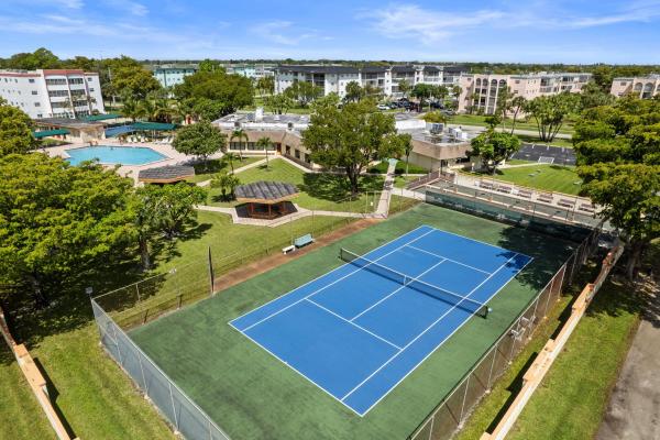 Sapphire, 4000 NW 44th Ave #207, Lauderdale Lakes, Florida 33319, image 1