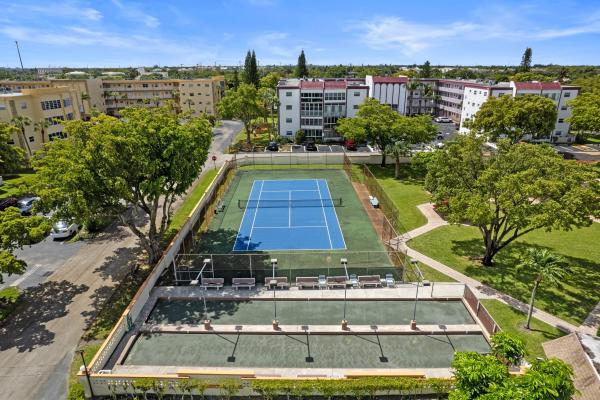 Sapphire, 4000 NW 44th Ave #207, Lauderdale Lakes, Florida 33319, image 1