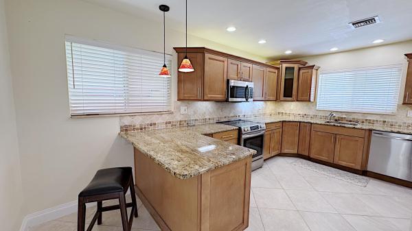 Dania Golf View, 222 SE 2nd Ter, Dania Beach, Florida 33004, image 2