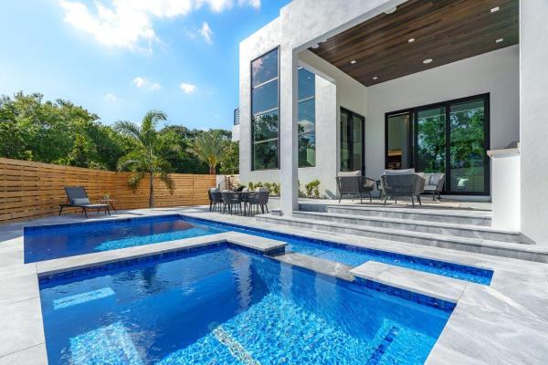 Croissant Park River, 719 SW 11th St, Fort Lauderdale, Florida 33315, image 1