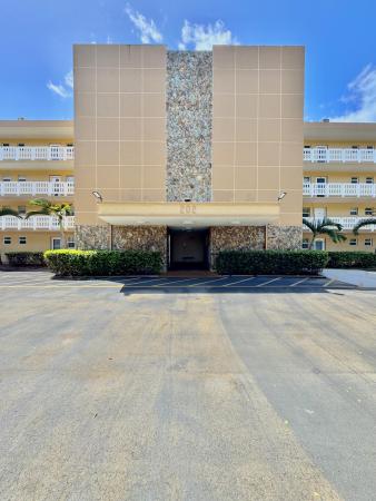 Meadowbrook Lakes, 202 SE 10th St #105, Dania Beach, Florida 33004, image 1