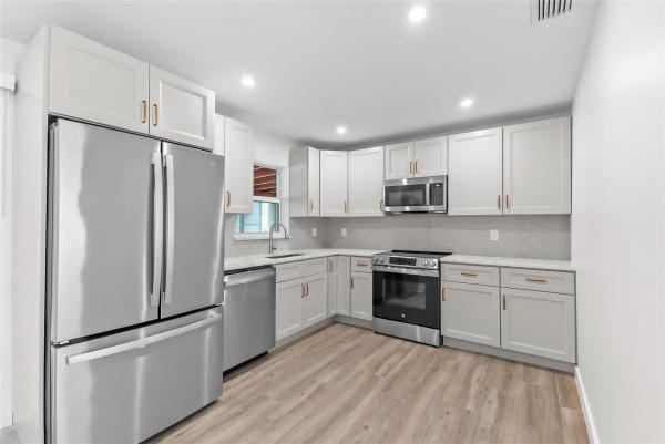 North Palm Beach Village, 908 Lighthouse Dr, North Palm Beach, Florida 33408, image 1