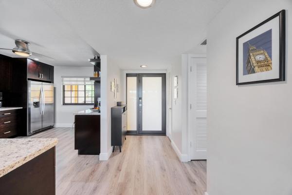 11291 Aspen Glen Dr #202, Boynton Beach, Florida 33437, image 3