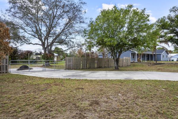 Indian River Estates, 701 Bartow St, Fort Pierce, Florida 34982, image 3
