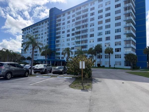 Hillcrest, 4001 Hillcrest Dr #510, Hollywood, Florida 33021, image 3