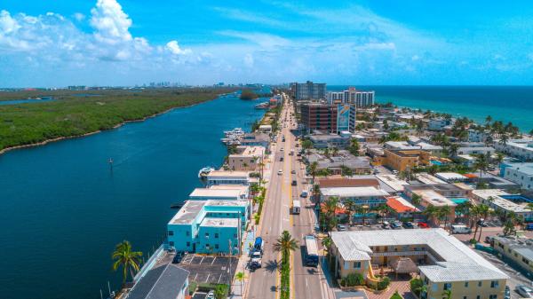 Oasis Surfside, 311 Connecticut St #4, Hollywood, Florida 33019, image 2