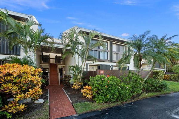 The Sands, 3225 S Lakeview Cir, Fort Pierce, Florida 34949, image 3