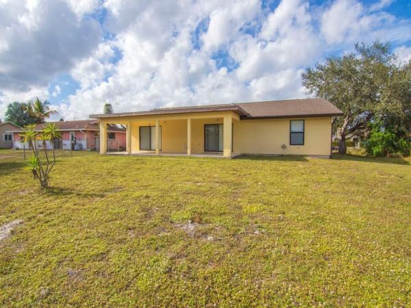 2543 SE Price Ct, Port St. Lucie, Florida 34984, image 3