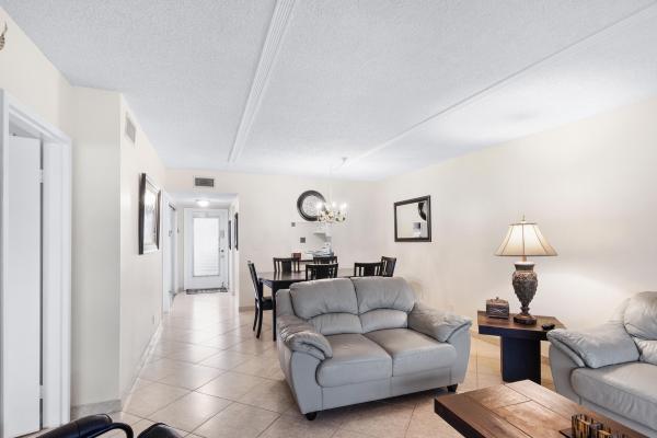 Abbey Village, 3 Abbey Ln #102, Delray Beach, Florida 33446, image 2