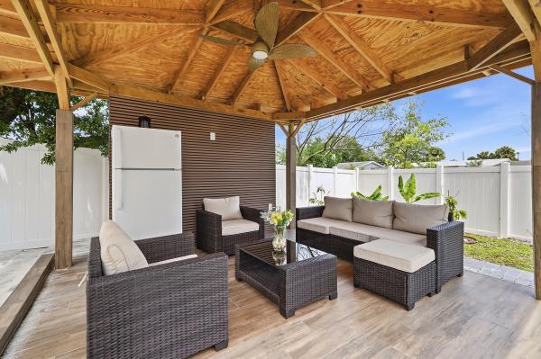 Breezyway Manor, 1320 SW 34th Ave #1-2, Fort Lauderdale, Florida 33312, image 2