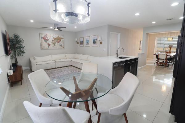 Portofino, 11303 Lakeview Dr #8-M, Coral Springs, Florida 33071, image 2
