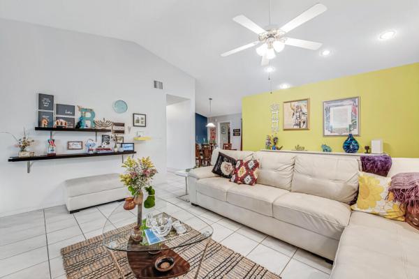 Coral Springs University Drive, 3033 NW 95th Ave, Coral Springs, Florida 33065, image 1