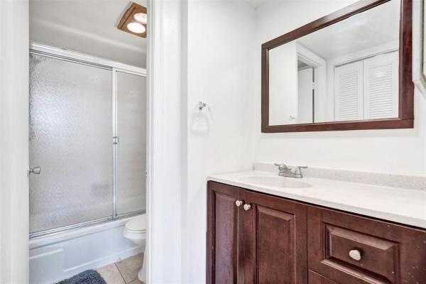 Poinciana Place Of Pine Island Ridge, 9440 Poinciana Pl #101, Davie, Florida 33324, image 2