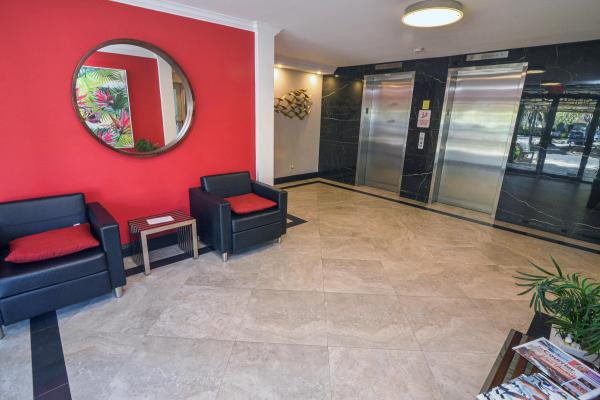 Palm-Aire Country Club 2, 2661 S Course Dr #707, Pompano Beach, Florida 33069, image 1