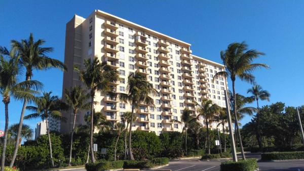 Royal Coast, 2000 S Ocean Blvd #4A, Lauderdale By The Sea, Florida 33062, image 3