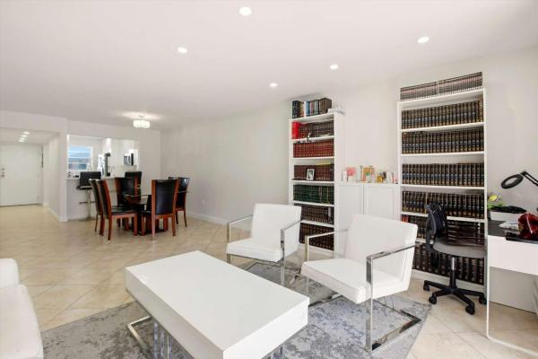 New Land Gardens, 16750 NE 10th Ave #312, North Miami Beach, Florida 33162, image 2