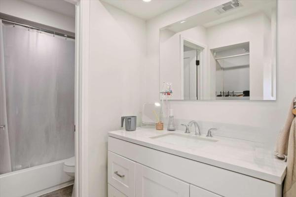 New Land Gardens, 16750 NE 10th Ave #312, North Miami Beach, Florida 33162, image 3