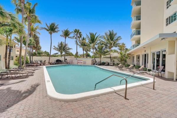 Starlight Towers, 6000 N Ocean Blvd #11E, Lauderdale By The Sea, Florida 33308, image 2