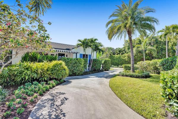 Metcalfs, 246 N Swinton Ave, Delray Beach, Florida 33444, image 1