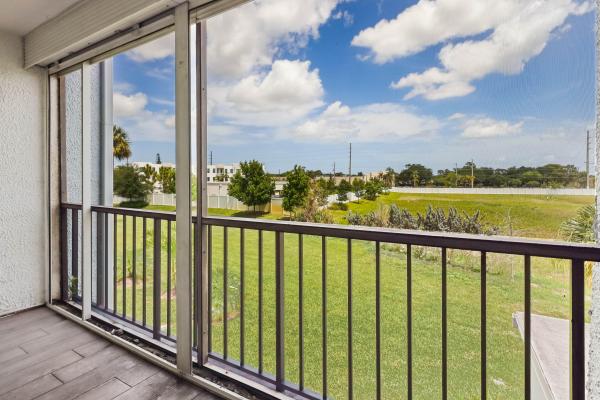 D'Este Court At The Fountains Country Club, 4254 Deste Ct #208, Lake Worth, Florida 33467, image 3