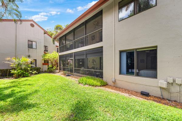 The Lexington Club Villas, 7685 Lexington Club Blvd #B, Delray Beach, Florida 33446, image 3