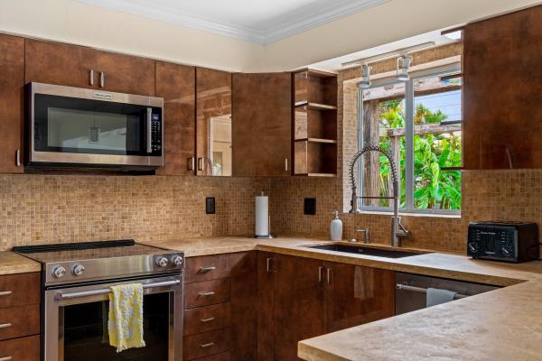 Middle River Estates, 2757 NE 14th Ave, Wilton Manors, Florida 33334, image 3