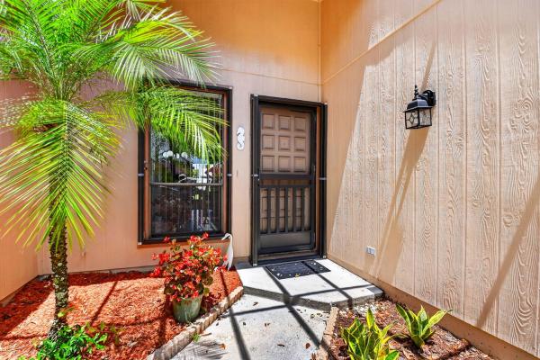 Boynton Lakes 3, 6 Farnworth Dr, Boynton Beach, Florida 33426, image 1