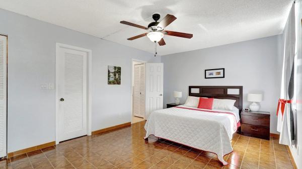 Golden Horn, 427 Golden Isles Dr #5J, Hallandale Beach, Florida 33009, image 3