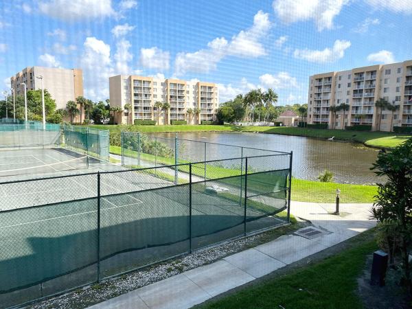 2828 Tennis Club Dr #207, West Palm Beach, Florida 33417, image 1
